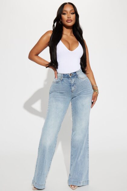 جينز أرجل واسعة "بريدج ذا ديستانس" - أزرق متوسط