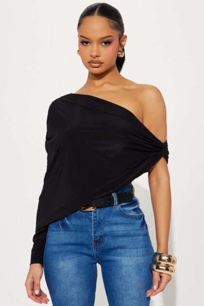 توب بكتف واحد 'ميك آن إيفورت' - أسود