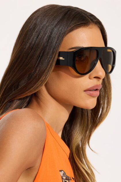 نظارة "فاشن فوروارد" شيلد - أسود/أصفر