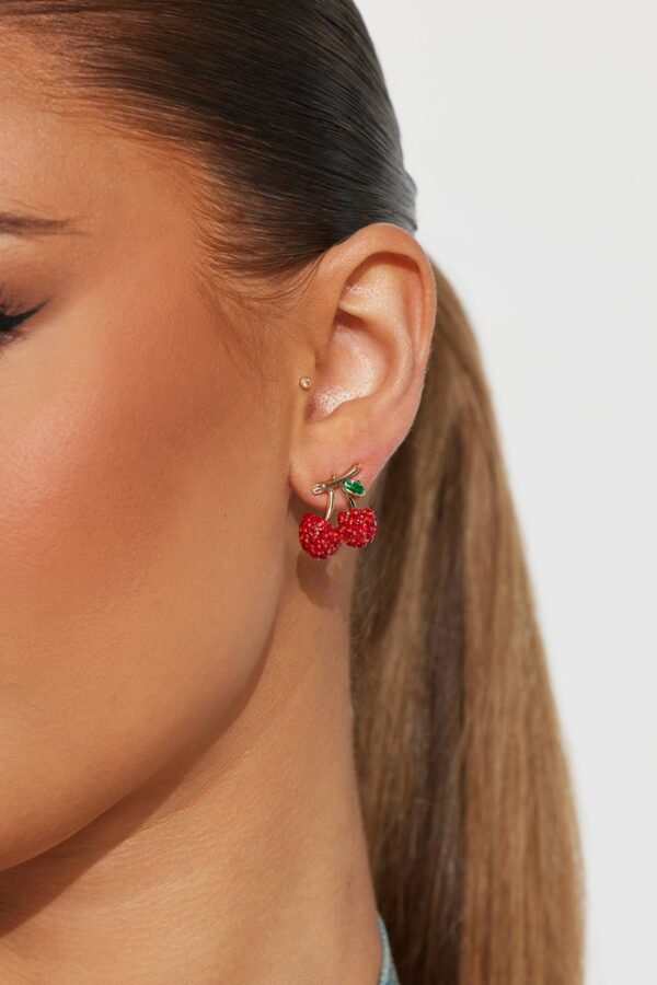 أقراط "ذا شيري أون توب" - أحمر