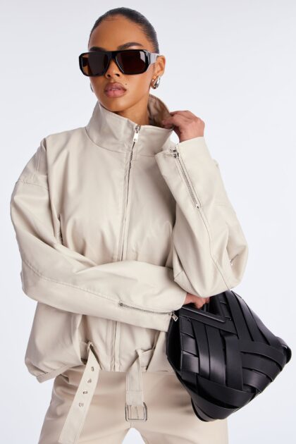 جاكيت جلد صناعي موتو بحزام سكاي لاين - حجري