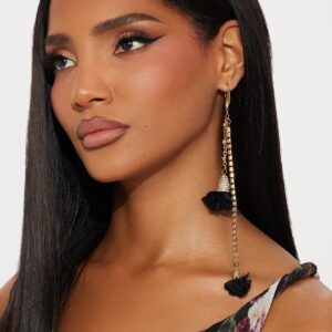 أقراط “بيتل كيس” الزهرية – ذهبي/أسود