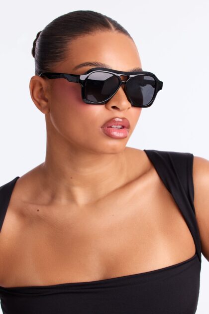 نظارة "جست كروزينج باي" أفياتور - أسود