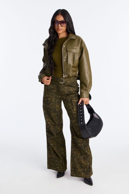 جاكيت بومبر جلد صناعي قصير "نو هارد فيلينجز" - أخضر عسكري