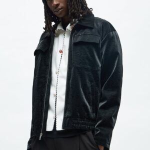 جاكيت بومبر قصير مبطن بجلد صناعي مطلي – أسود