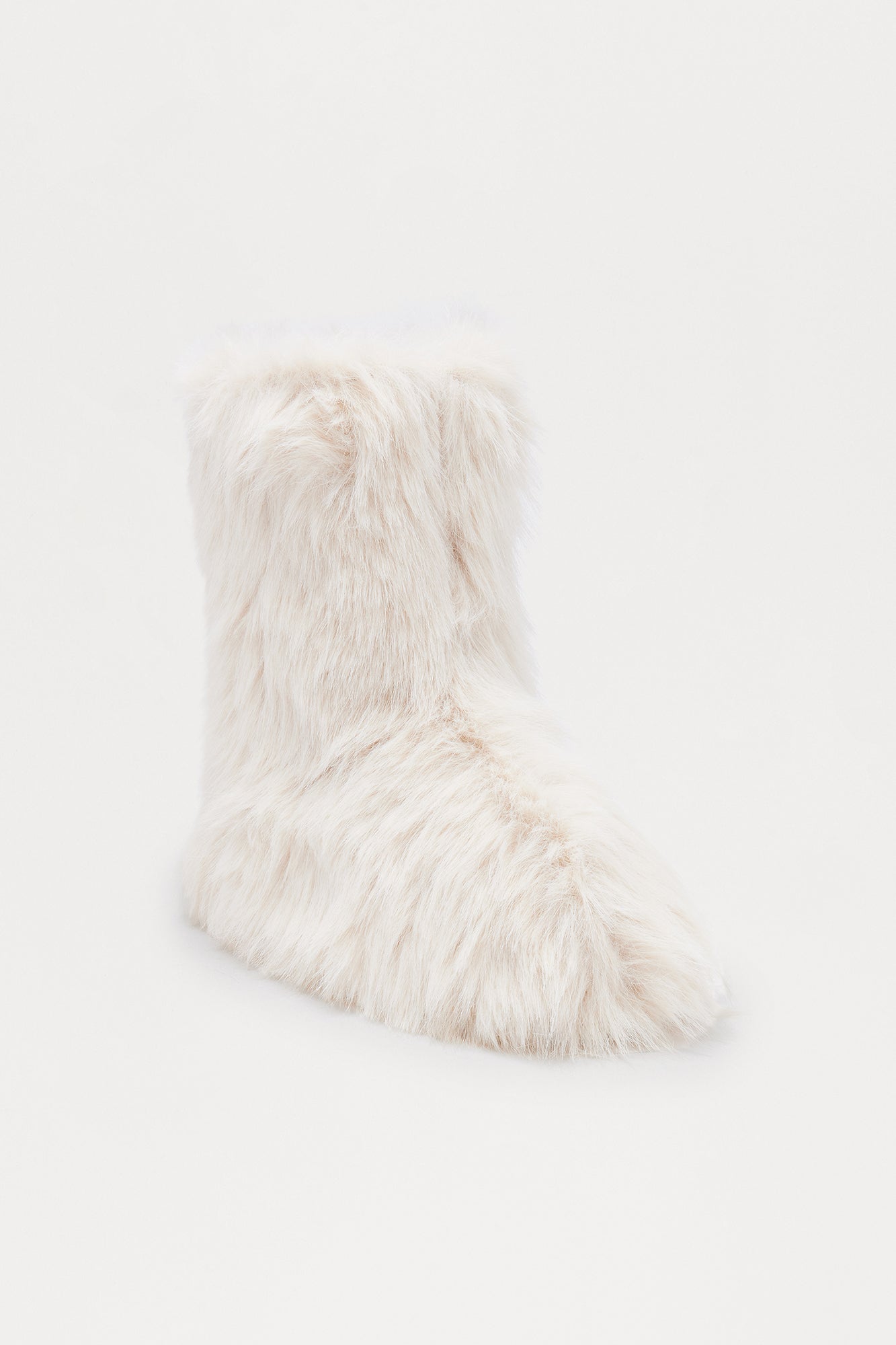 ⁦بوت قصير "آيسيكل" فرو صناعي - بيج⁩ - الصورة ⁦2⁩