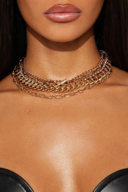 قلادة طبقات "أهيد أوف ذا جيم" - ذهبي