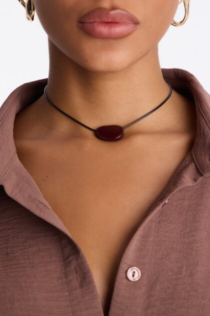 قلادة دلاية "جود أورا" - أسود/بني