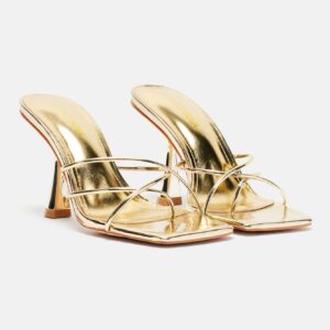 صندل “أونلي ون فور مي” بكعب – ذهبي