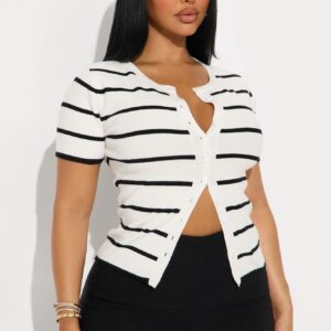 كارديجان مخطط “تيل مي مور” – أبيض/أسود