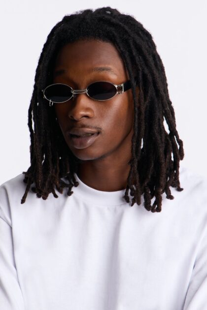 11 20 25 s9 106 hls2625 blacksilver lr dj 18 57 26 37541 sks.jpg