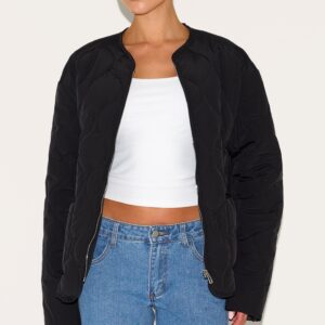 جاكيت مبطن أسود بسحاب