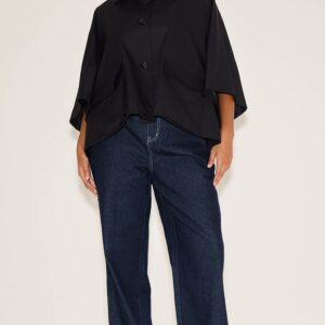 جاكيت ترنش قصير أسود بأكمام باتوينج (Plus)