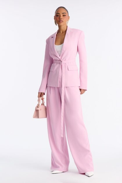 طقم بليزر بحزام وبنطلون لون موف