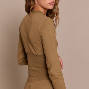 بلوزة ناعمة جداً بلون رمادي داكن (توب)