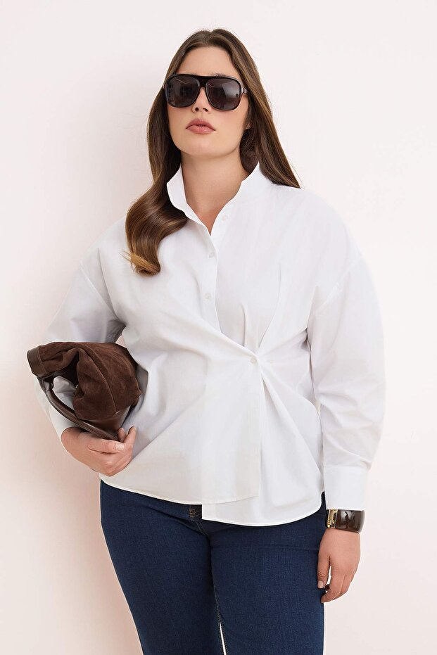 Curve Trendyol Studio قميص مقاسات كبيرة أبيض أوفرسايز غير متماثل من Poplin قطني TBBSS26AX00010