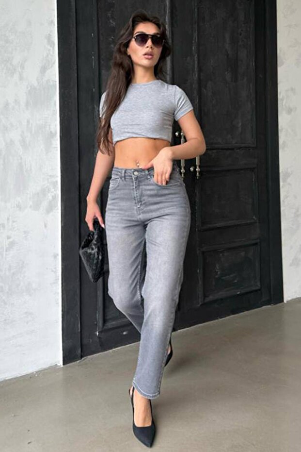 بنطلون رمادي Mom Fit عالي الخصر MG2389