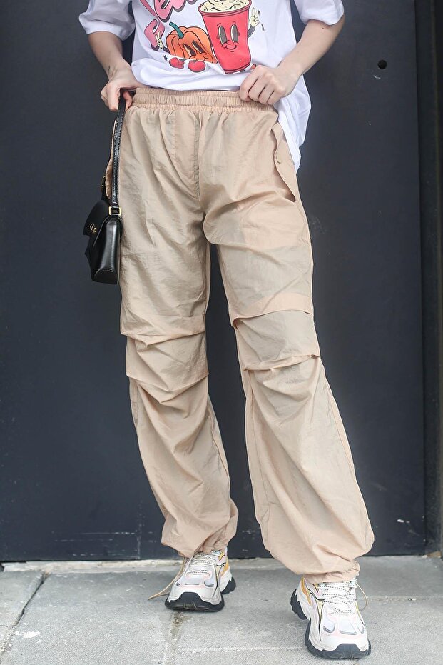 بنطلون Jogger بيج من قماش باراشوت MG1726