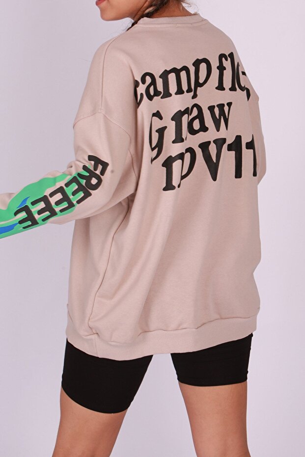 سويت شيرت بيج أوفرسايز مطبوع من Mad Girls MG1206
