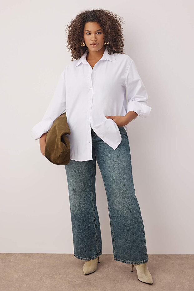 Curve قميص أبيض Basic قطني بقصة Loose Fit للمقاسات الكبيرة TBBSS22GO0319