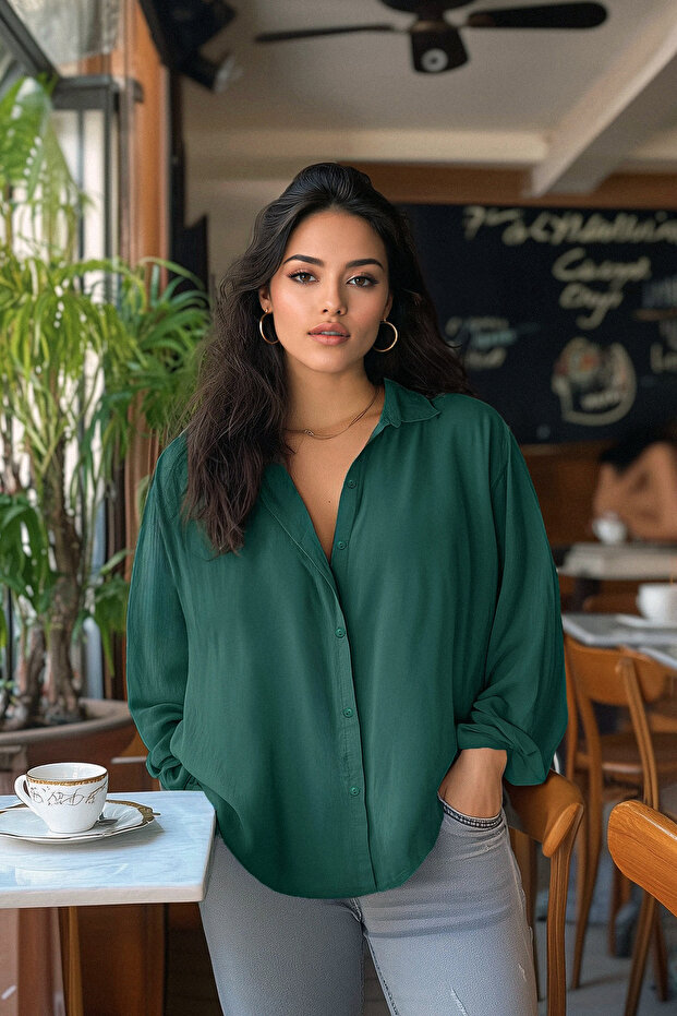 Curve قميص مقاسات كبيرة أخضر زمردي Boyfriend بأكمام طويلة TBBSS22GO0319