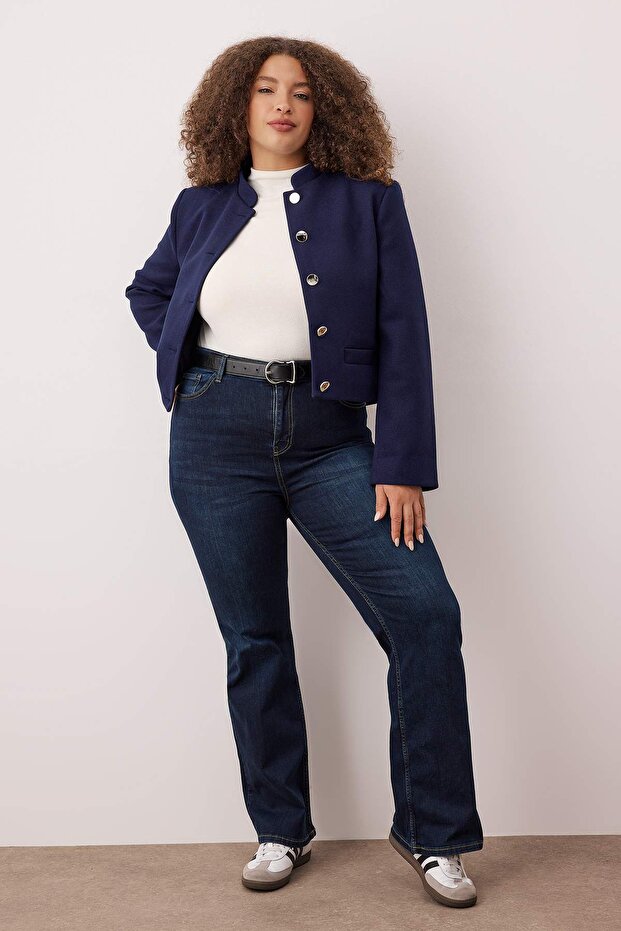 كيرف جينز أزرق داكن فلير للمقاسات الكبيرة بخصر مرتفع