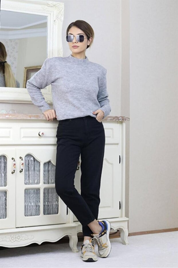جينز نسائي أسود Mom Fit من ريتنايس موتو