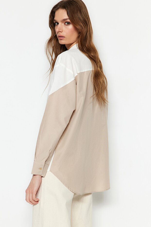 قميص إكرو Color Block بقصة Boyfriend واسعة TWOSS23GO00393