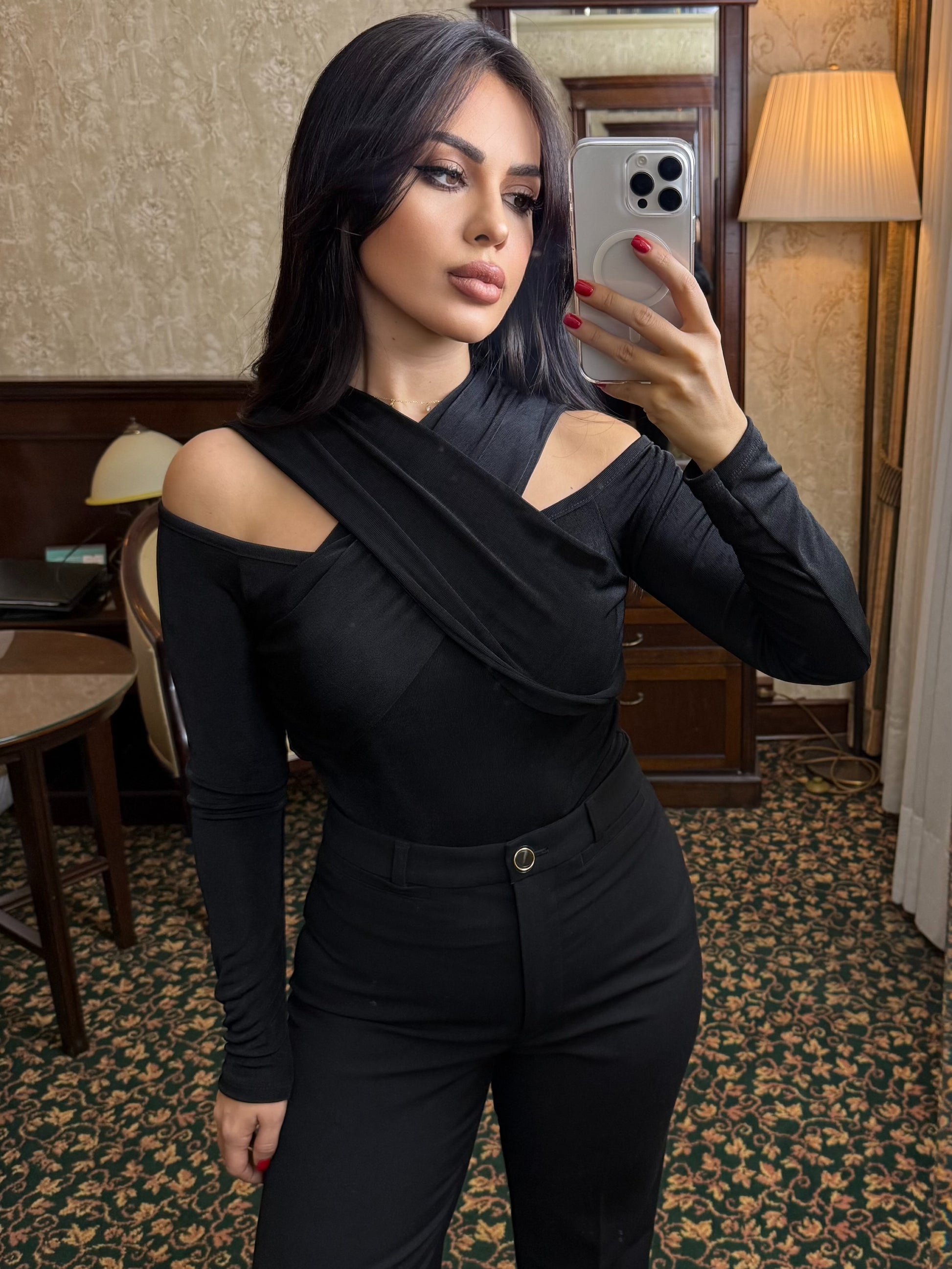 بلوزة ساندي - أسود